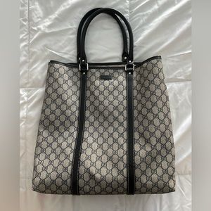 Gucci GG large tote bag in pristine condition.